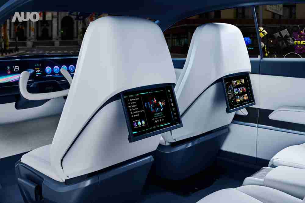 人生就是博将于CES 展示全新Smart Cockpit 2024，，，，可紧密串连使用者多元需求，，，并革新座舱内部的应用和设计，，，带来身历其境且引人入胜的视觉飨宴，，满足驾乘人员的全方位体验